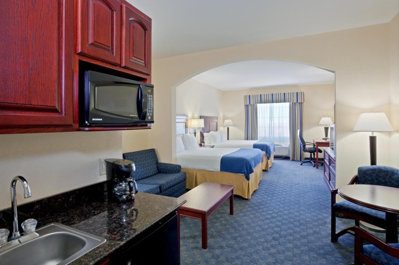 Holiday Inn Express Hotel & Suites Pampa By Ihg Kamer foto