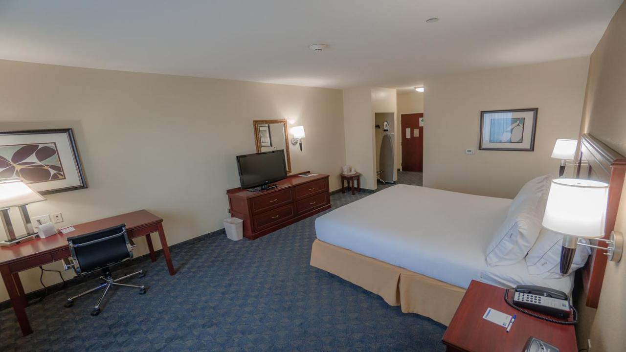 Holiday Inn Express Hotel & Suites Pampa, An Ihg Hotel Kamer foto