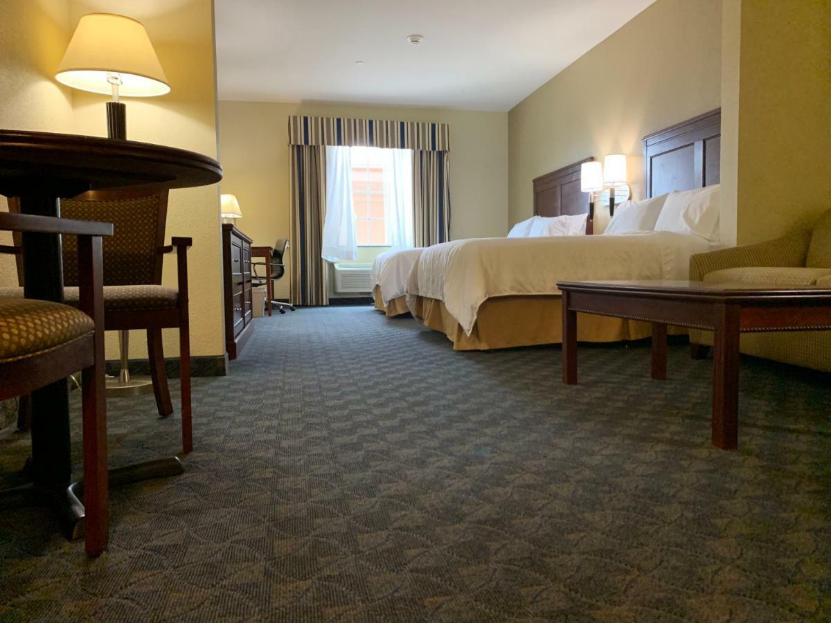 Holiday Inn Express Hotel & Suites Pampa By Ihg Buitenkant foto