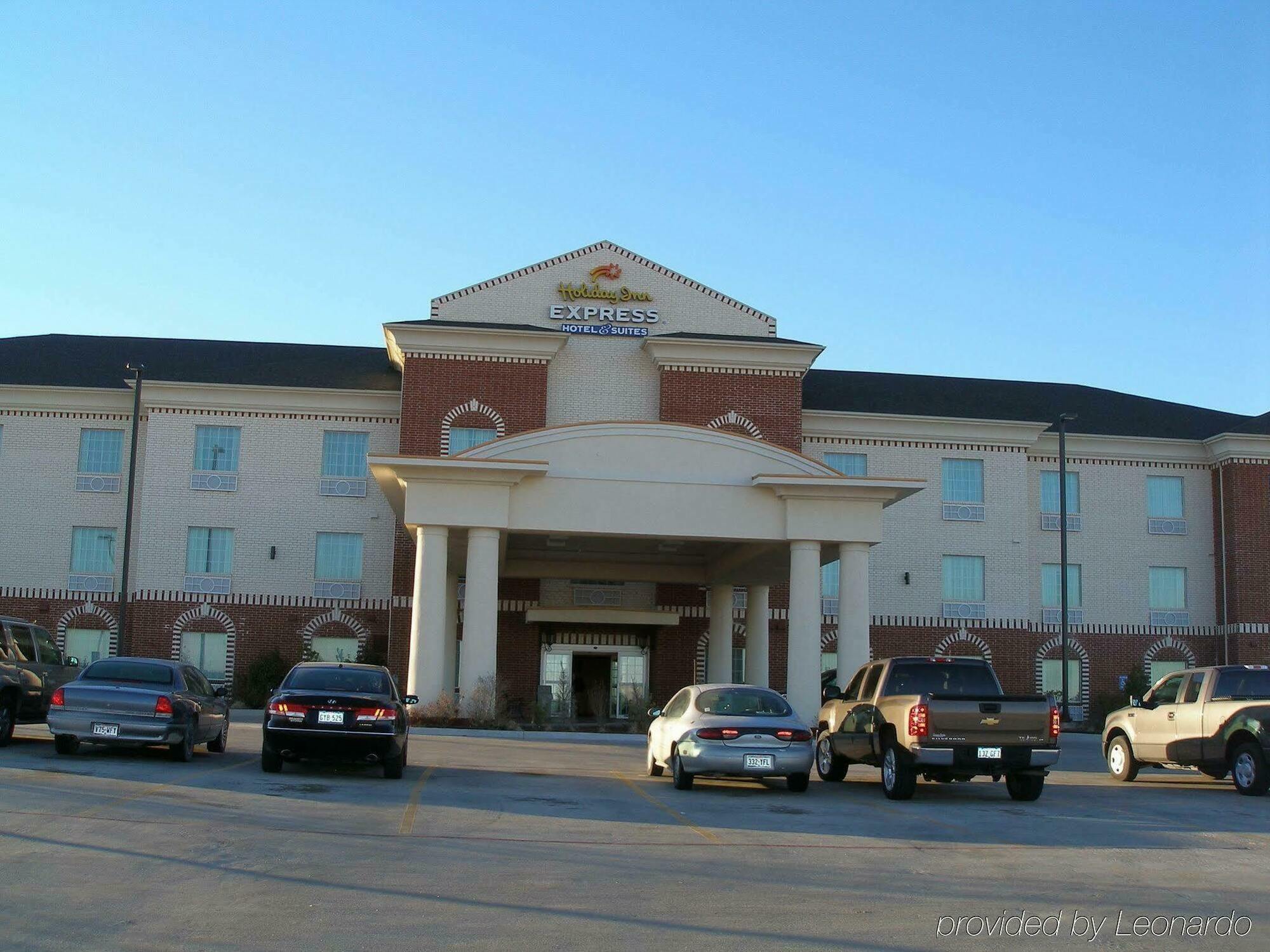 Holiday Inn Express Hotel & Suites Pampa By Ihg Buitenkant foto