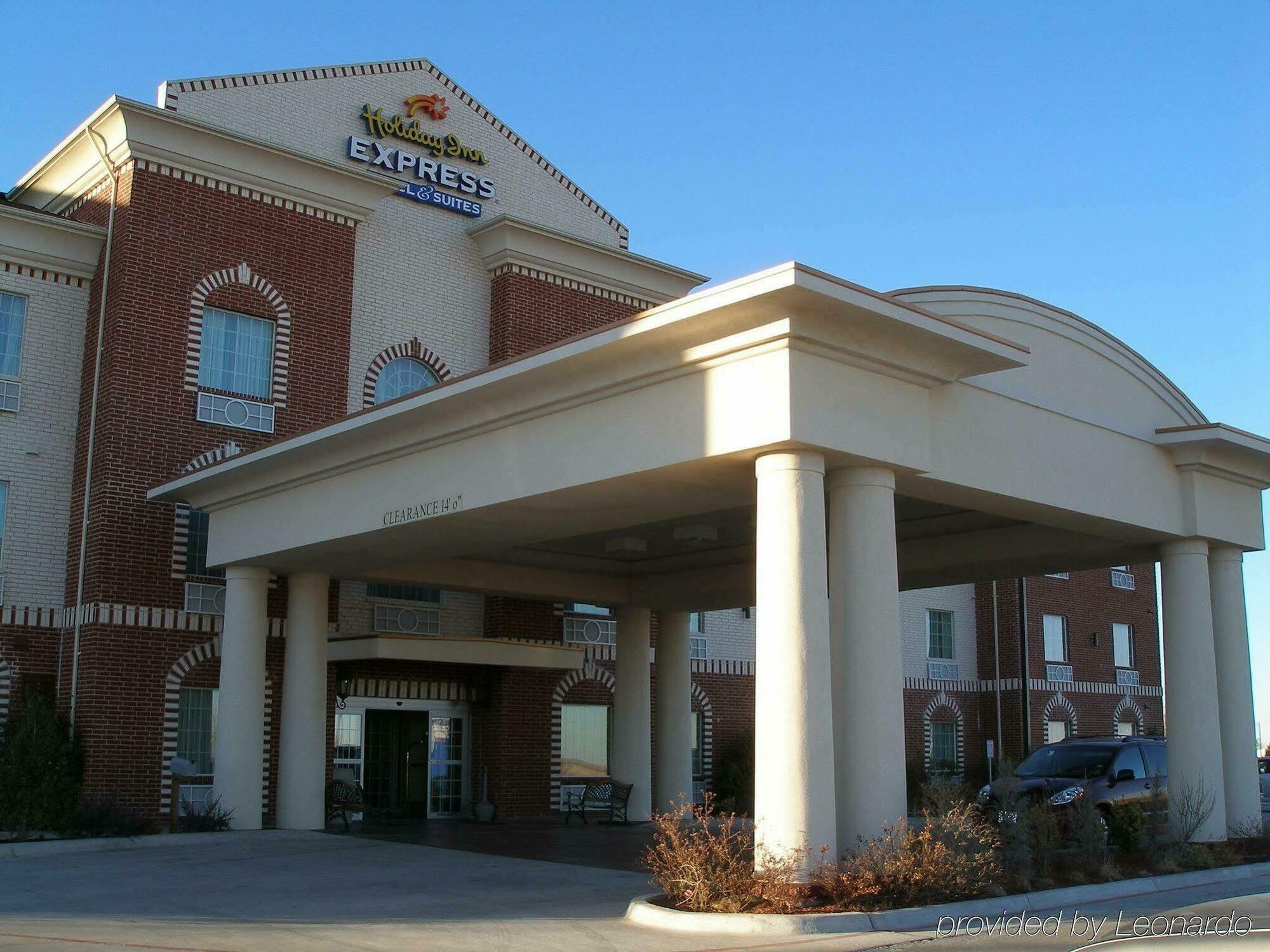 Holiday Inn Express Hotel & Suites Pampa By Ihg Buitenkant foto