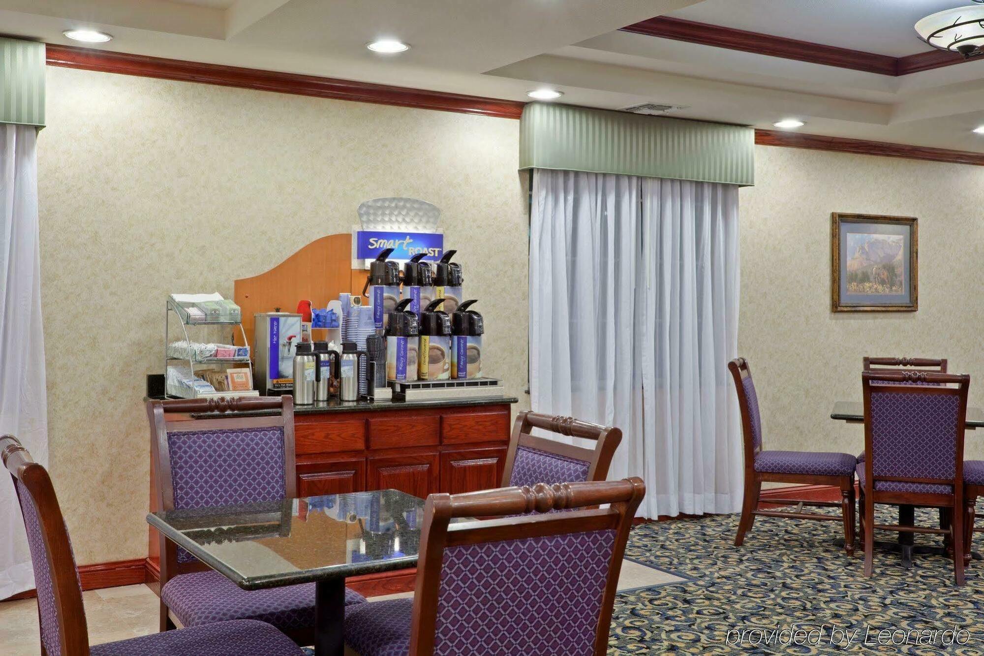 Holiday Inn Express Hotel & Suites Pampa, An Ihg Hotel Restaurant foto